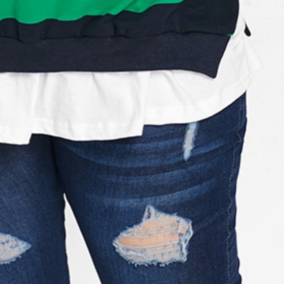 ⭐ Plus Size Striped Layered Look Sweater ⭐ - Picture 6 of 8